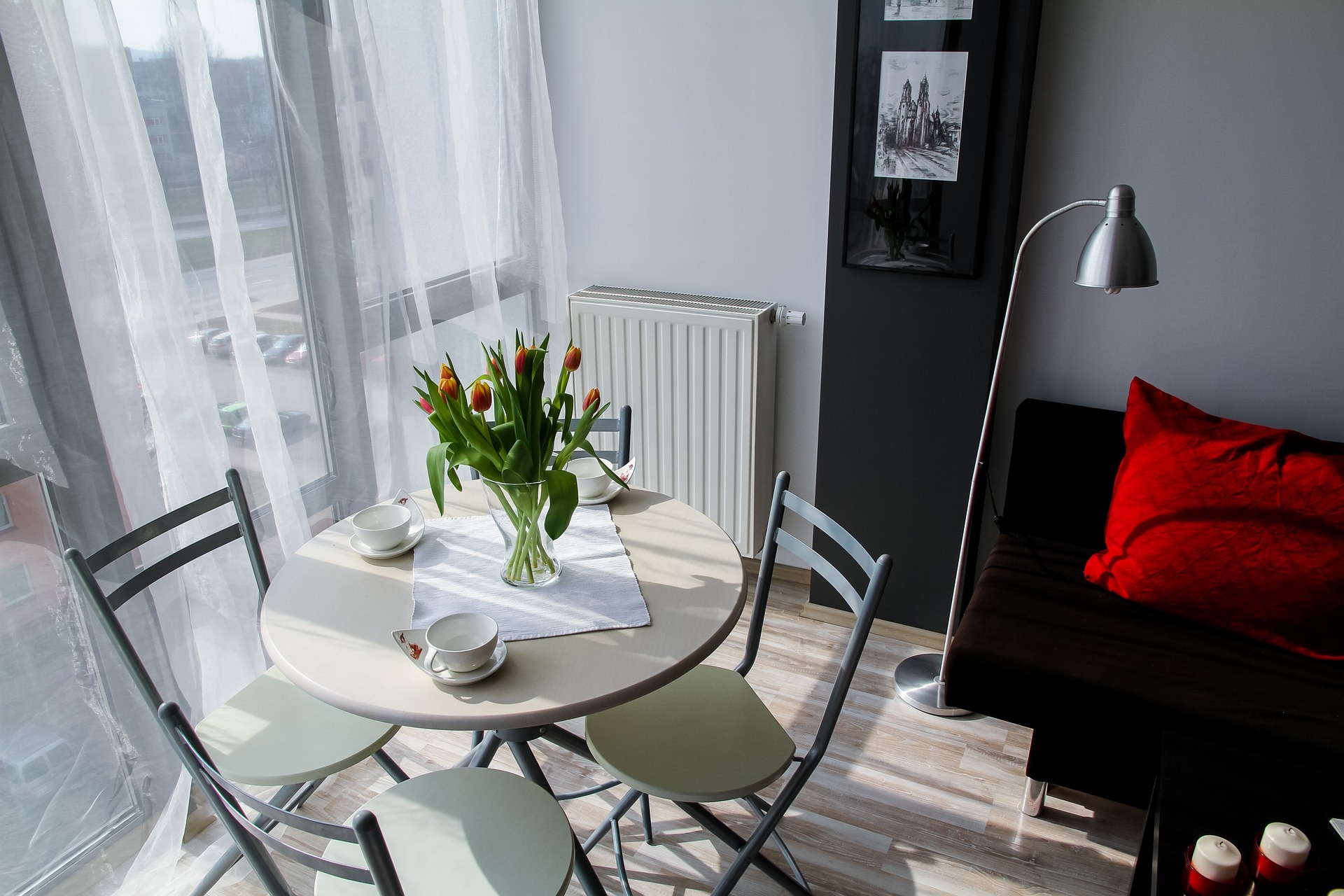 apartment-2094702_1920